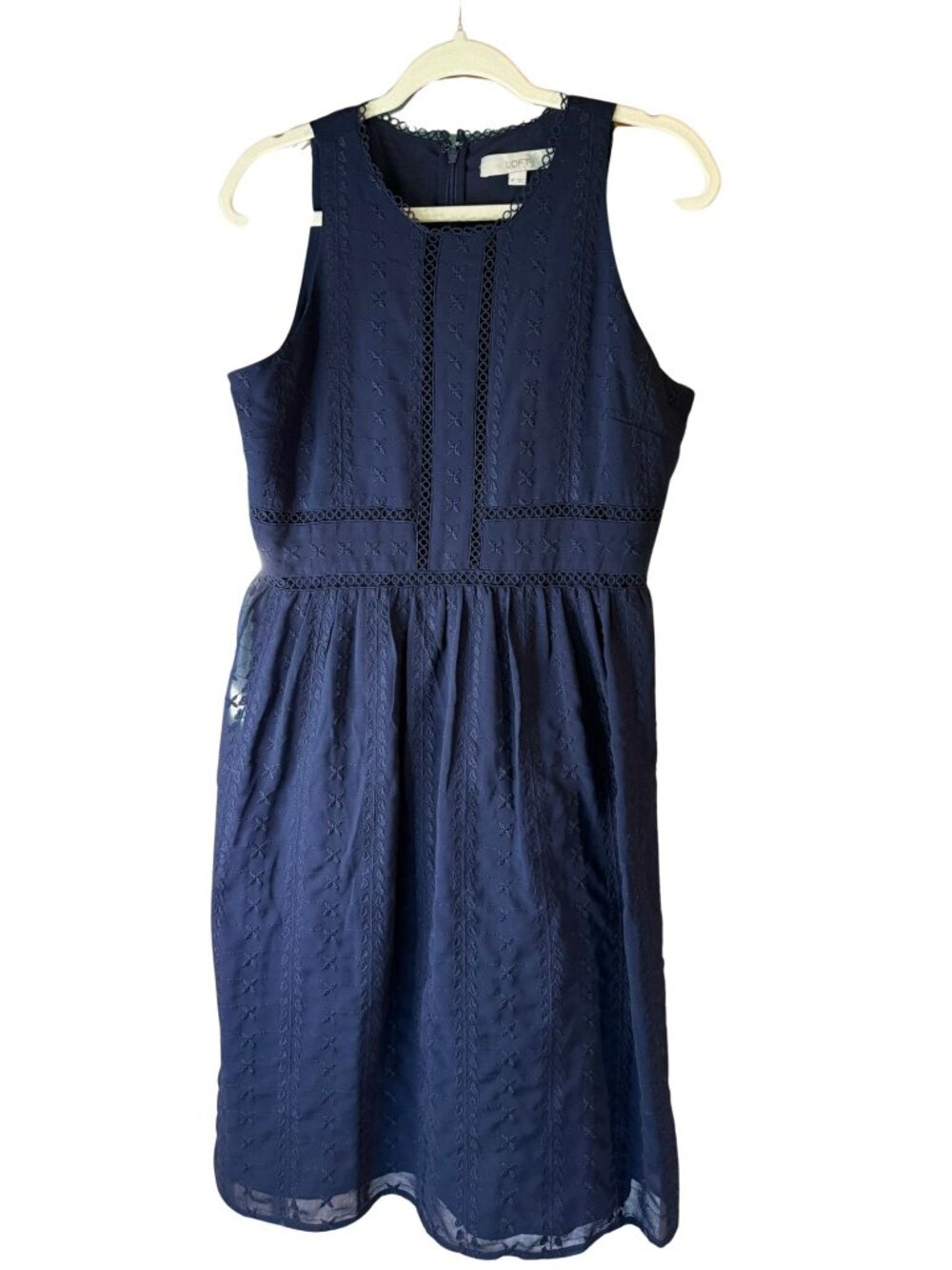 LOFT Petite Navy Embroidered Fit Flare Dress Pockets Sleeveless Eyelet Trim 8P - Picture 2 of 5